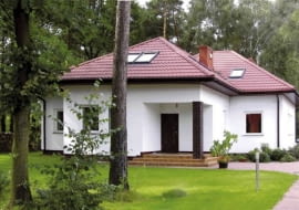 ONE TIME USE ONLY DO JEDNOKROTNEJ PUBLIKACJI DOM MUROWANY PARTEROWY Z UZYTKOWYM PODDASZEM BEZ GARAZU FOT. LILIANA JAMPOLSKA PUBLIKACJA LADNY DOM NR 1 (111) - 1 2008