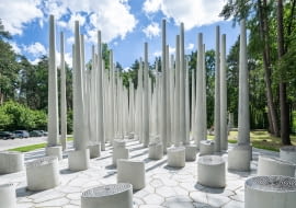 Pomnik w Lesie Szpęgawskim. Proj. Katarzyna Ephraim