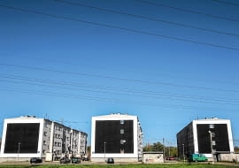 'Czarne kwadraty...' Malewicza na warszawskim osiedlu Dudziarska