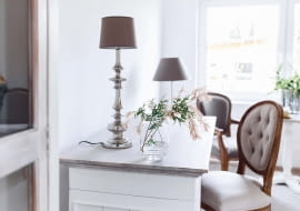 Ula często zmienia wystrój swojego domu. Wcześniej był urządzony minimalistycznie, teraz wkracza do niego styl glamour.