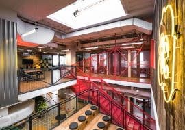 Brain Embassy z nagrodą Best Office Awards 2019 w kategorii Najlepsze Biuro Zagraniczne. Proj. mode:lina