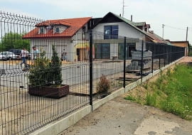 Ogrodzenia panelowe - dlaczego warto na nie postawić?