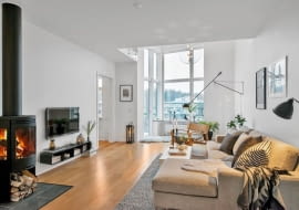 Dwupoziomowe mieszkanie w stylu skandynawskim.