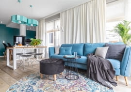 Zabawa kolorami - mieszkanie w Pruszkowie