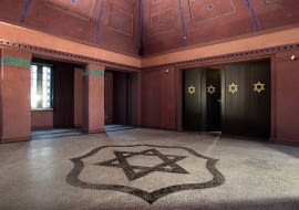 Dom przedpogrzebowy w Olsztynie. Proj. Erich Mendelsohn