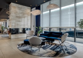 Metamorfoza hotelu Hilton Garden Inn Kraków Airport. Proj. AKA Studio