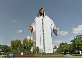 Blok z warszawskiego Bródna - wizja pomnika przygotowana przez portal WawaLove.pl