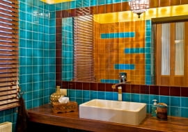 UWAGA ! PONOWNA PUBLIKACJA WYLACZNIE ZA ZGODA WLASCICIELI MICHALOWICE , DOM , WNETRZA , LAZIENKA STYLIZACJA HELENA RADZIEJOWSKA - SZWAJ FOT. PRZEMYSLAW ANDRUK PUBLIKACJA CZTERY KATY NR 12 (218) - 12 2009