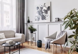 Biało-szare wnętrza: elegancja w prostocie