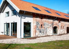 Folwark Bielskie - agroturystyka na mazurach. Metamorfoza starej obory