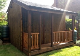 Widok "szopy" z zewnątrz.