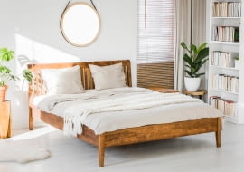 łóżka drewniane