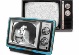 Jeśli wypatrzysz rzecz, która idealnie odpowiada twoim oczekiwaniom i gustowi, odwiedź jeszcze inne sklepy. Często bywa, że zakupy można zrobić znacznie taniej. <BR /> Ramki na zdjęcia Wyżej: Retro TV, szkło, na zdjęcie 10 x 15 cm, 72 zł, famfam.pl Niżej: TV, płyta MDF, na zdjęcie 10 x 15 cm, 41 zł, fafarafa.pl