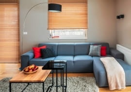 Drewniane żaluzje, dekoracje