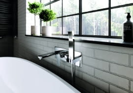 Wyjątkowa estetyka i luksusowy charakter baterii wannowych pozwala na stworzenie takiej strefy kąpieli, o jakiej marzymy