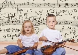 Nie trzeba mieć słuchu, by dom był pełen muzyki. Zadbali o to projektanci. Zobacz ich propozycje, czasem bardzo zabawne. <BR />AKCESORIA - WYPOSAŻENIE WNĘTRZ. Fototapeta papierowa na podkładzie lateksowym, 270 x 270 cm. Cena 587,78 zł, goldenline.pl