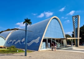 Kościół św. Franciszka z Asyżu - Nowoczesny zespół Pampulha. Proj. Oscar Niemeyer