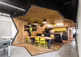 Biura Droids on Roid, projekt: mode:lina