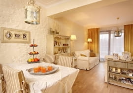 UWAGA ! PONOWNA PUBLIKACJA WYLACZNIE ZA ZGODA WLASCICIELI 07.03.2009 , GDANSK MIESZKANIE W BLOKU - WNETRZA , POKOJ DZIENNY STYLIZACJA MARIANNA BAUMAN FOT. RADOSLAW WOJNAR PUBLIKACJA CZTERY KATY NR 7 (213) - 7 2009 SLOWA KLUCZOWE: WNETRZE ARCHITEKTURA ZDJĘCIE DO WKŁADKI: PUBLIKACJA CZTERY KATY NR 7 (213) - CZASOPISMA