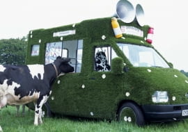 Innocent Drinkers, design, mleczny bar