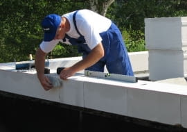 Zanim zatrudnimy wykonawcę warto zapytać o to, czy zna technologię, w jakiej ma budować nam dom i czy już w niej budował