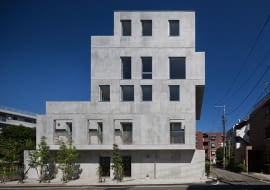 BLOOM - japoński blok w duchu minimalizmu