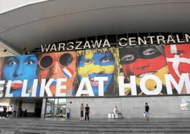 28.05.2012 WARSZAWA . DWORZEC CENTRALNY PO REMONCIE , PRZED EURO 2012 . FOT. SLAWOMIR KAMINSKI / AGENCJA GAZETA SLOWA KLUCZOWE: DWORZEC PKP DWORZEC KOLEJOWY PLAKAT EURO 2012