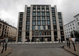 13.01.2012 WARSZAWA , BUDYNEK , KORY POWSTAL W MIEJSCU DAWNEGO KINA SKARPA , UL . KOPERNIKA 5 / 7 / 9 . FOT. ROBERT KOWALEWSKI / AGENCJA GAZETA SLOWA KLUCZOWE: ARCHITEKTURA BUDYNEK HISTORIA