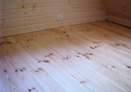 lakierowanie drewnianej podłogi