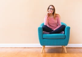 Fotel używany z historią: jak odkryć ukryte perełki?