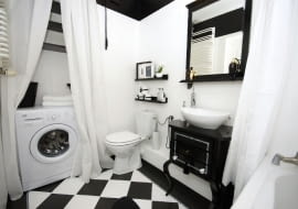 Łazienka po metamorfozie - pomalowano płytki podłogowe i ścienne