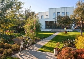 Dom-kostka pod Poznaniem