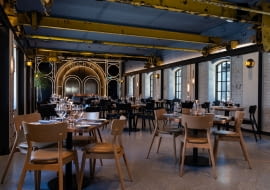 Restauracja DOCK 19 by Mateusz Gessler w Warszawie