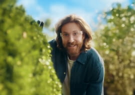 5 sposobów na to, by w ogrodzie robiło się przyjemnie i… cicho