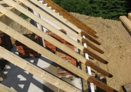 Oparcie krokwi na murłacie