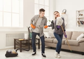 Odkurzacz mopujący - co warto o nim wiedzieć?