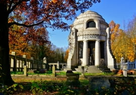 Mauzoleum Poznańskich na cmentarzu żydowskim w Łodzi