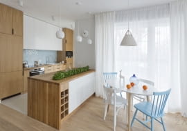 Jadalnia i aneks kuchenny.