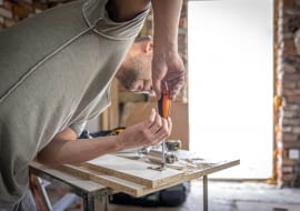 Odkręcanie urwanej śruby