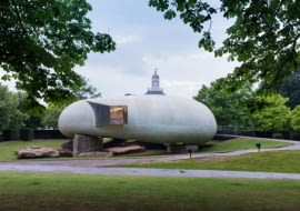 W 2014 roku w Londynie podziwiać mozemy pawilon Serpentine Gallery autorstwa Smiljana Radica