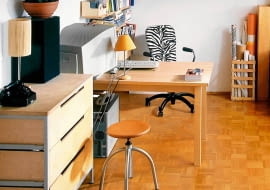 UWAGA PONOWNA PUBLIKACJA ZA ZGODA WLASCICIELI MIESZKANIE WNETRZA MEBLE OSWIETLENIE FOT. RAFAL LIPSKI PUBLIKACJA CZTERY KATY NR 2 (148) - 2.2004 PUBLIKACJA CZTERY KATY NR 12 (158) - 12.2004 SLOWA KLUCZOWE: ARCHITEKTURA WNETRZA MEBLE