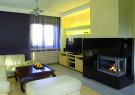 Aby kominek działał właściwie, potrzebuje odpowiedniej ilości świeżego powietrza do spalania - 10 m3 na 1 kW mocy wkładu