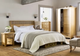 Sypialnia w stylu rustykalnym