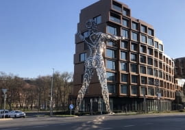 Lilith w Pradze. Autor: David Černý