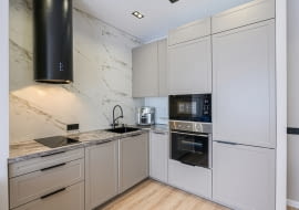 Mała kuchnia – jak urządzić funkcjonalne i stylowe wnętrze?