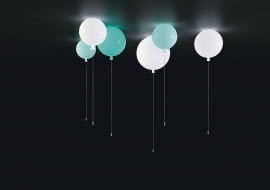 Współczesne lampy coraz bardziej przypominają rzeźby. Ozdobą wnętrza stają się nie tylko ich designerskie, zaskakujące formy i oryginalne materiały, ale też ciekawe efekty świetlne. <BR /> LAMPY. Memory, tworzywo sztuczne, proj. Boris 666,58 zł, akademiaarchitektury.pl