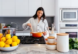 Niezbędne wyposażenie profesjonalnej kuchni - o czym nie można zapomnieć?