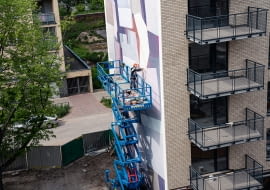 Mural na Stalowej 39 autorstwa Daniela „Chazme” Kalińskiego