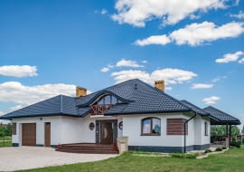 Dlaczego warto podjąć decyzję o dachu wielopołaciowym?
