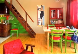 UWAGA PONOWNA PUBLIKACJA ZA ZGODA WLASCICIELI WARSZAWA URSUS MIESZKANIE WNETRZA MEBLE STYLIZACJA IZABELA OSTROWSKA FOT. RAFAL LIPSKI PUBLIKACJA CZTERY KATY NR 4 (198) - 4 2008